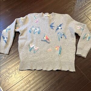 WoolOver Charming Gray Sweater with Colorful Bird Patterns